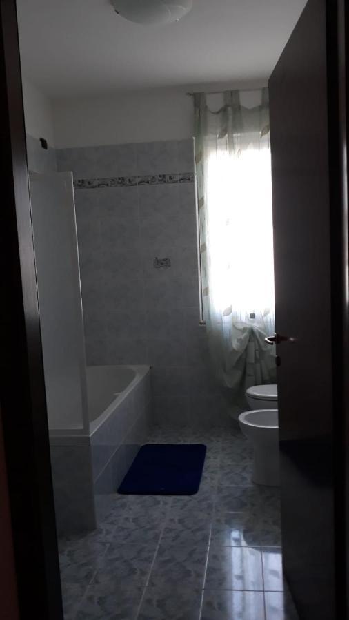 Le Tre Stelle Bed and Breakfast Ronco allʼAdige Εξωτερικό φωτογραφία